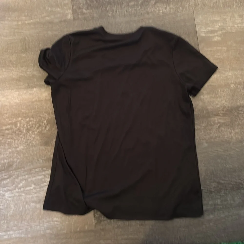 Nike Legend Women’s a training t-shirt Size L